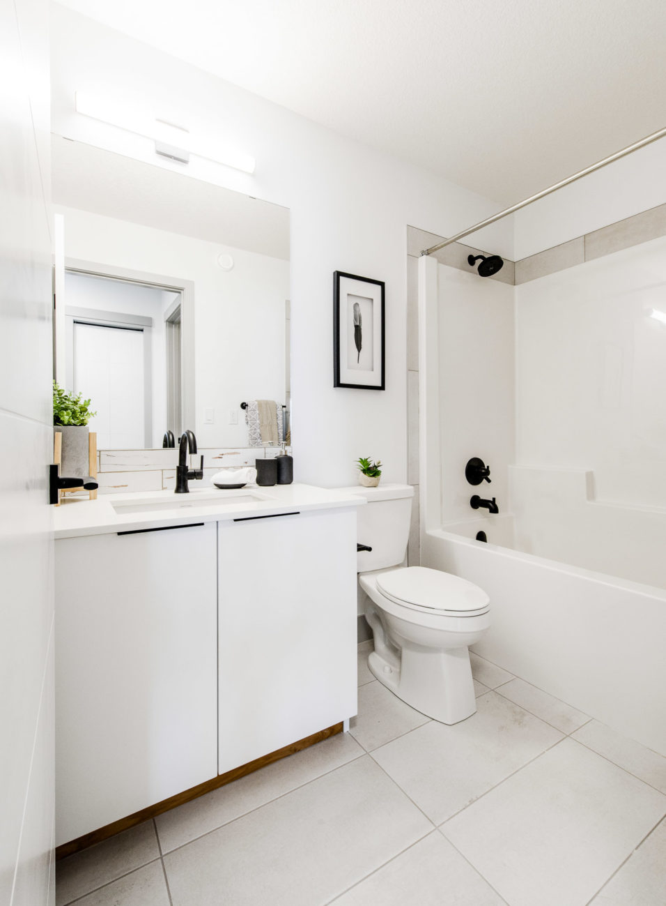 Wexford Main bathroom Morrison Homes Glenridding Web 12